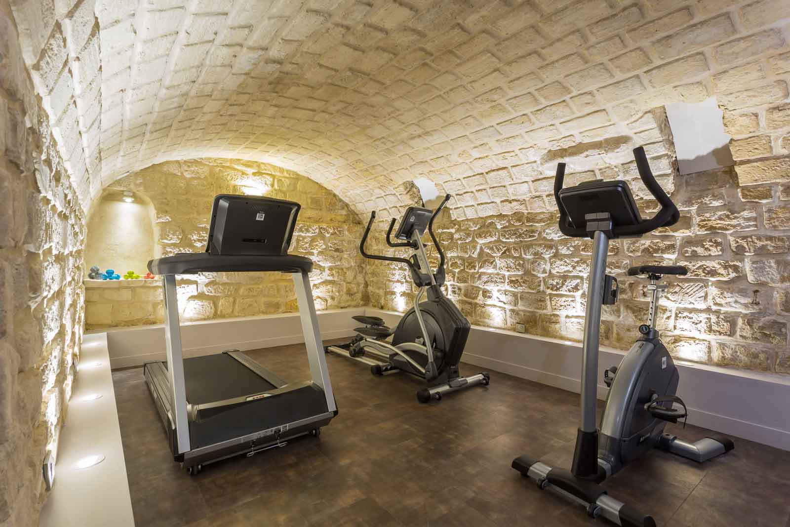 Salle de fitness hotel jardin de villiers Paris